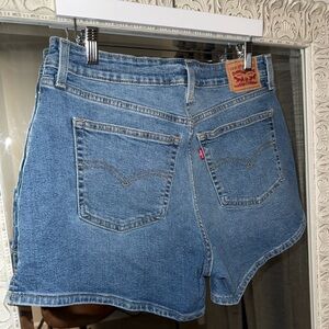 Levi’s Shorts